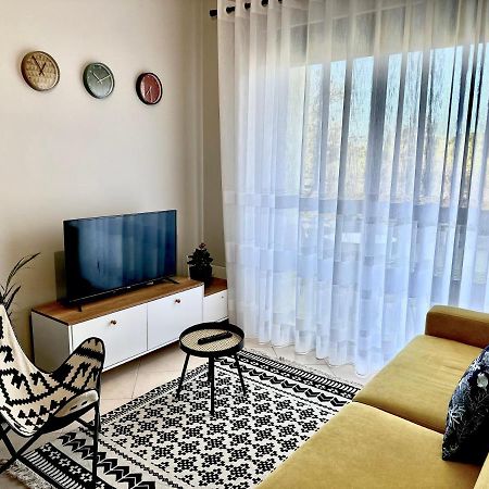 Cheerful 2-Bedroom Apartment In Golem Golem  Dış mekan fotoğraf