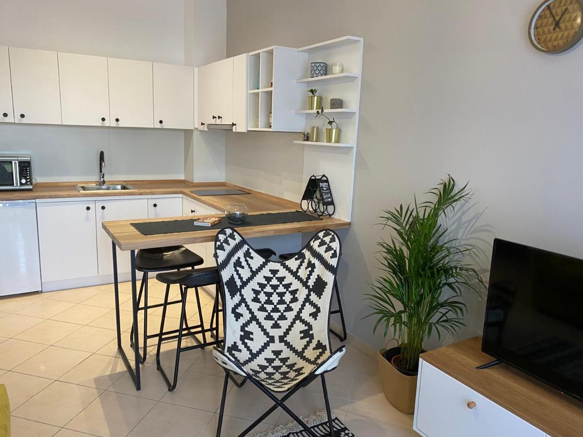 Cheerful 2-Bedroom Apartment In Golem Golem  Dış mekan fotoğraf